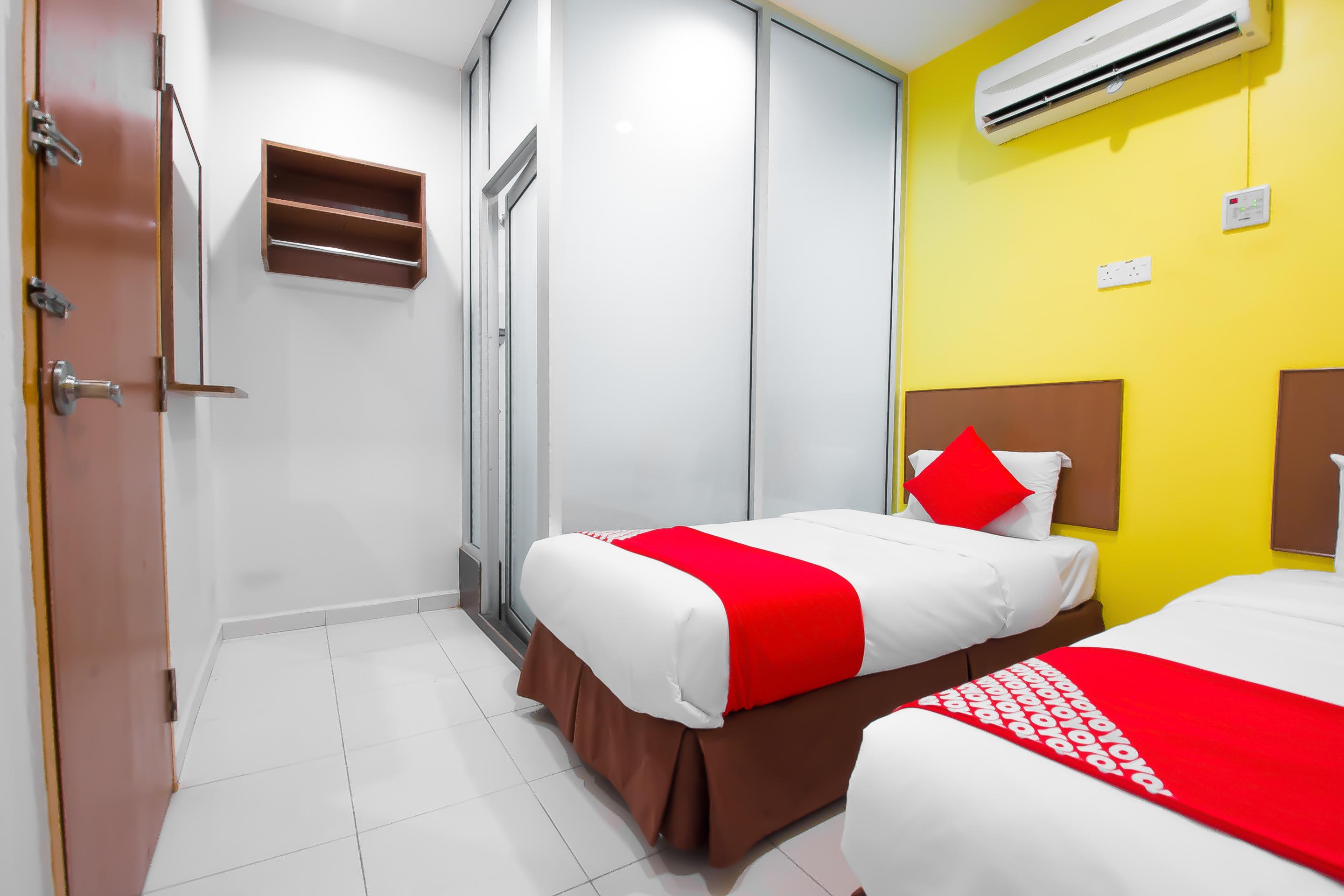 Oyo 582 Hotel Walk Inn Kampong Pasir Puteh  Exterior foto