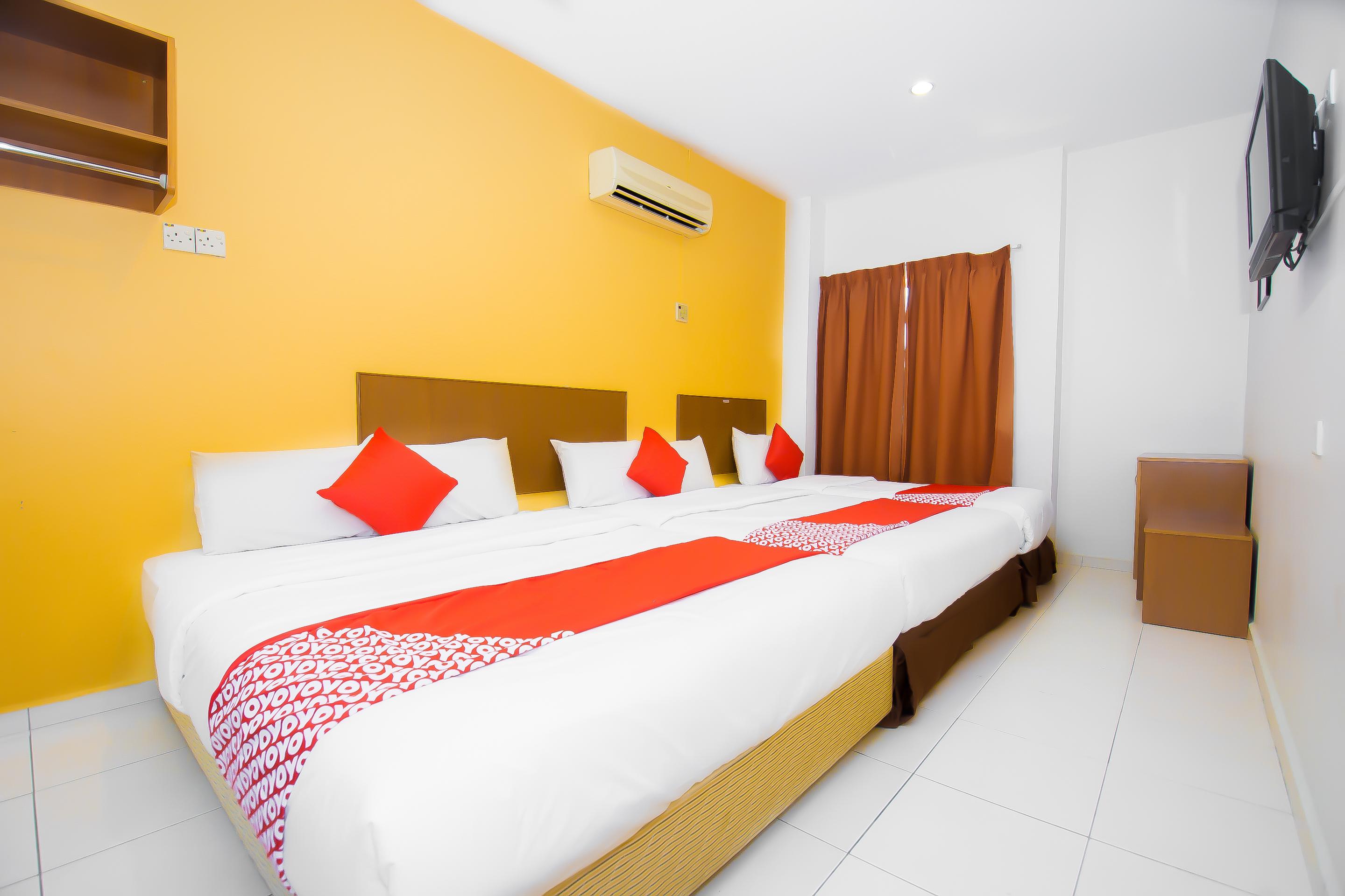Oyo 582 Hotel Walk Inn Kampong Pasir Puteh  Exterior foto
