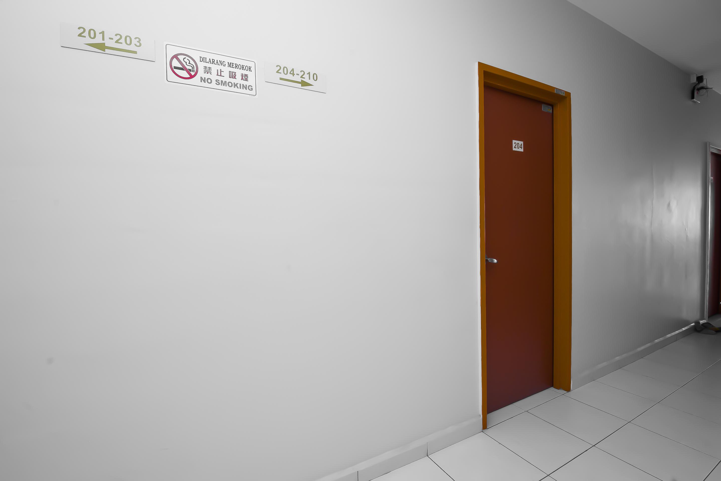 Oyo 582 Hotel Walk Inn Kampong Pasir Puteh  Exterior foto