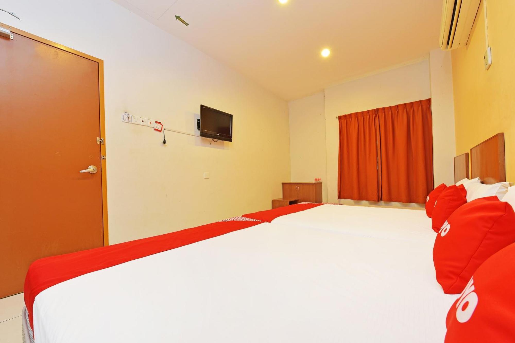 Oyo 582 Hotel Walk Inn Kampong Pasir Puteh  Exterior foto
