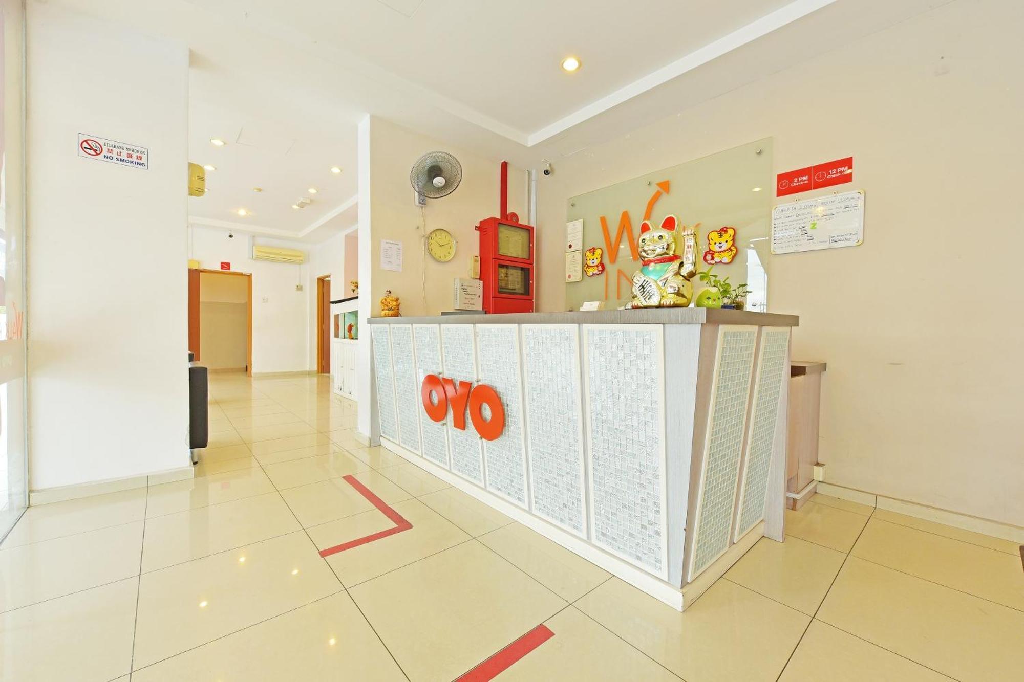 Oyo 582 Hotel Walk Inn Kampong Pasir Puteh  Exterior foto