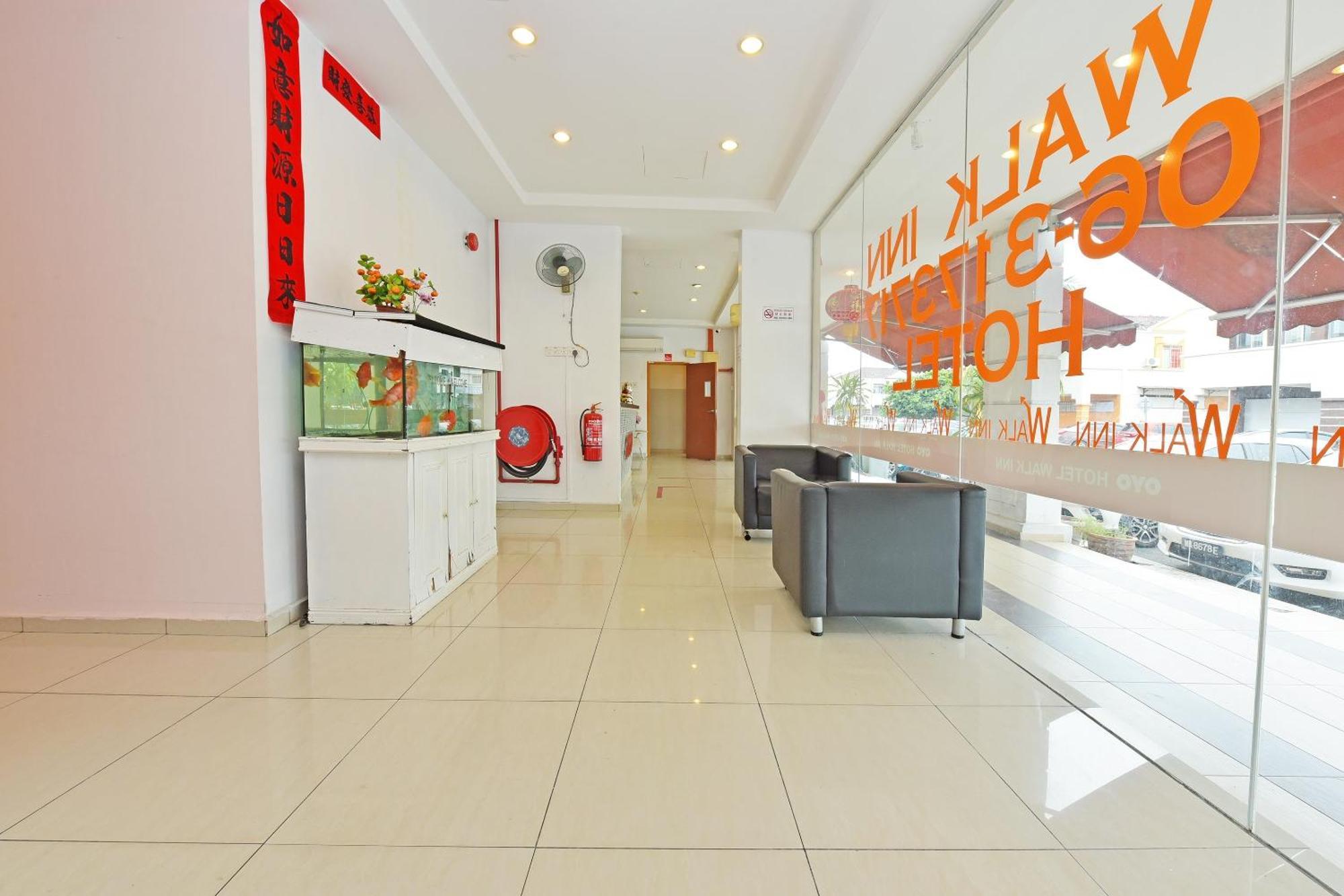 Oyo 582 Hotel Walk Inn Kampong Pasir Puteh  Exterior foto